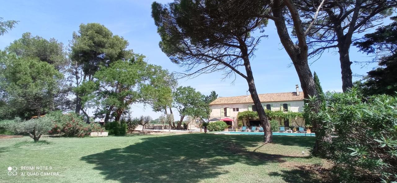 Le Mas Neuf 1752 Arles Exterior photo